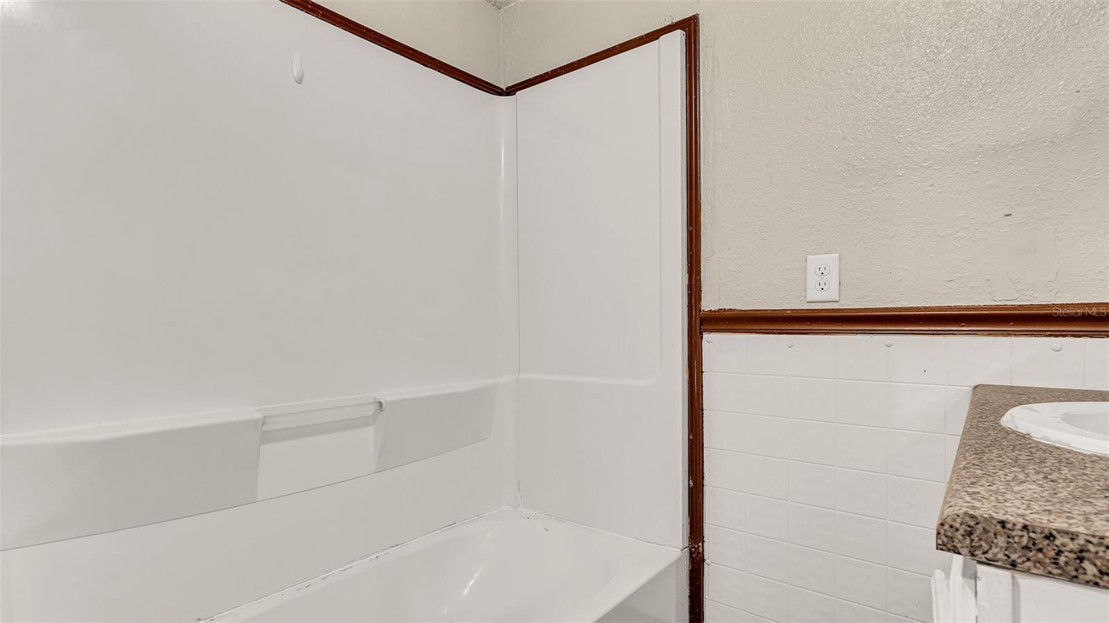 Image 16 of 22 For 4736 20th Street N