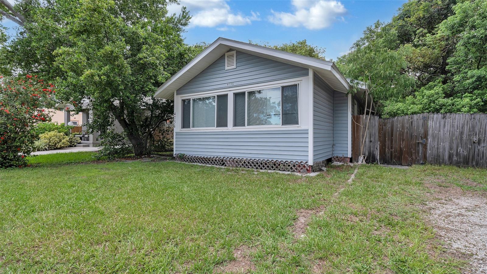 Image 3 of 22 For 4736 20th Street N
