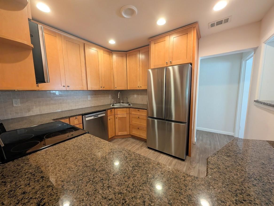 Image 7 of 19 For 3312 Pearl Avenue