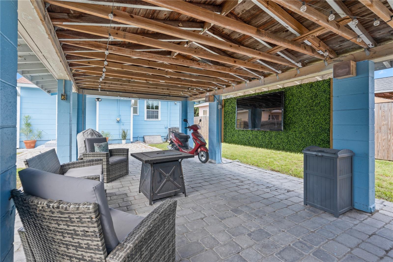 Image 13 of 18 For 2850 38th Avenue N