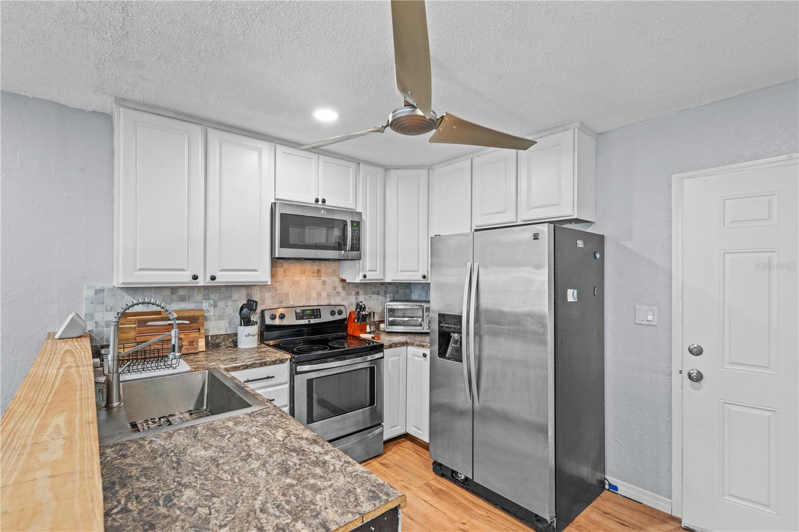Image 4 of 18 For 2850 38th Avenue N