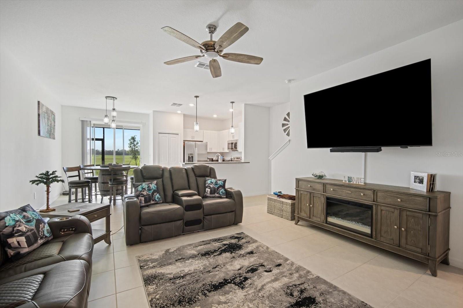 Image 3 of 24 For 11256 65th Terrace E