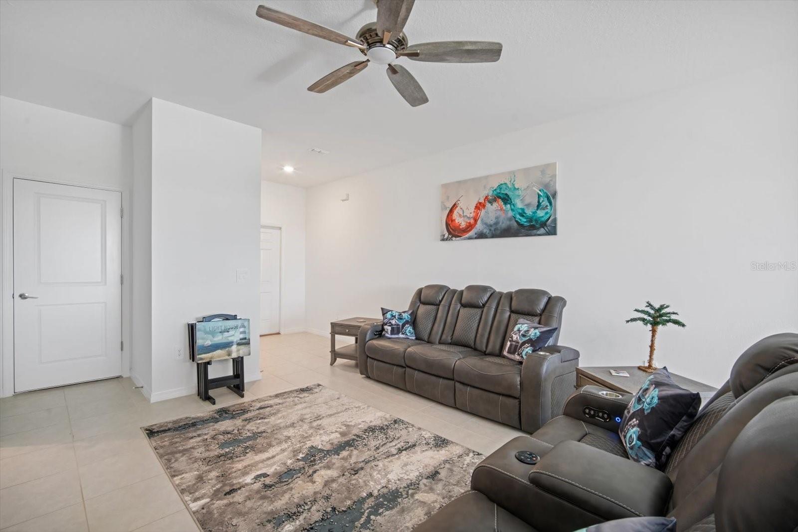 Image 5 of 24 For 11256 65th Terrace E