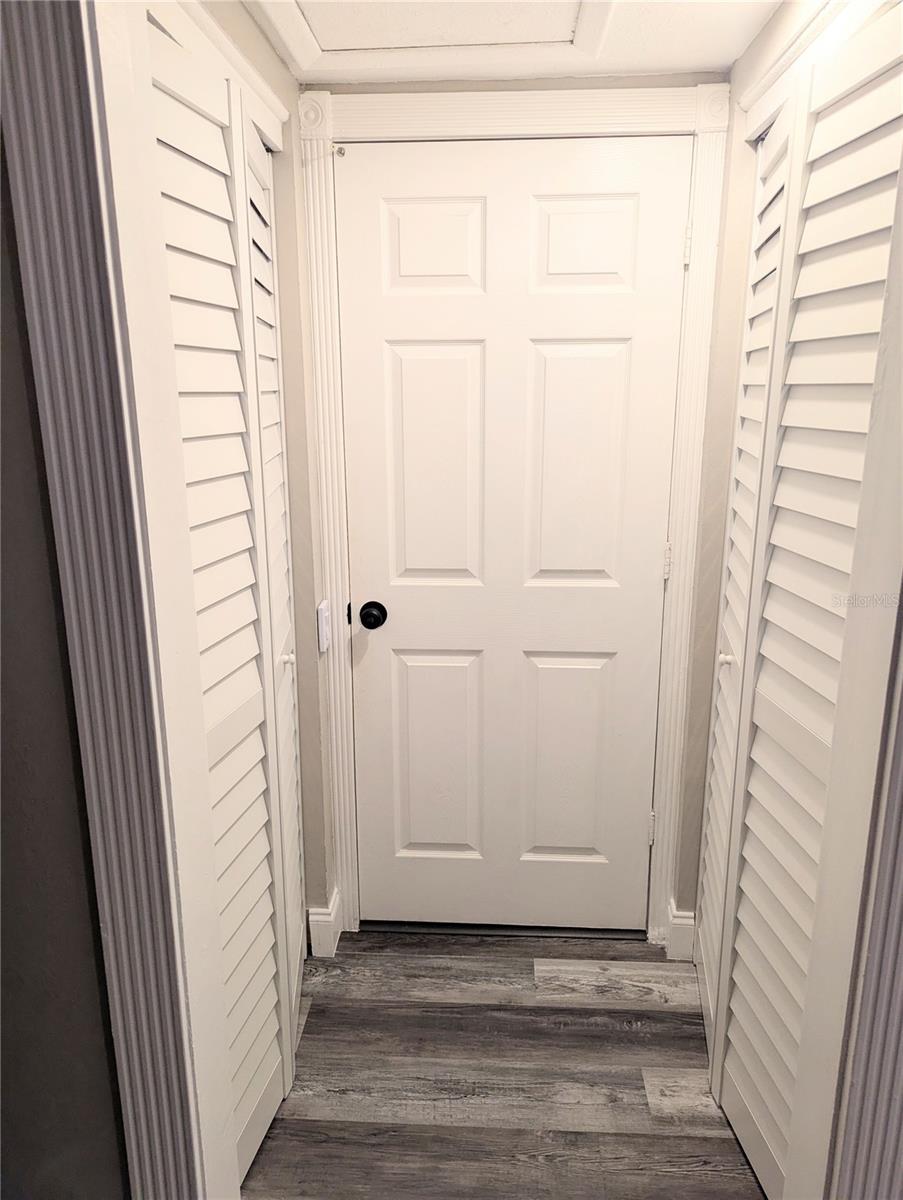 Image 11 of 40 For 9353 110th Street