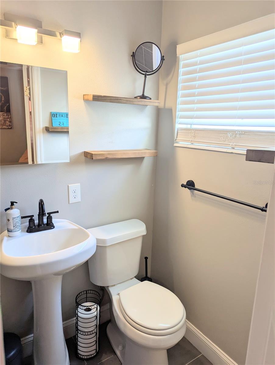 Image 13 of 40 For 9353 110th Street