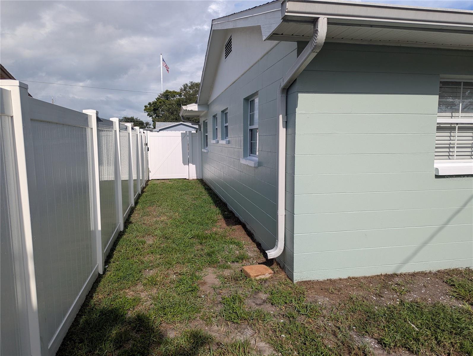 Image 31 of 40 For 9353 110th Street