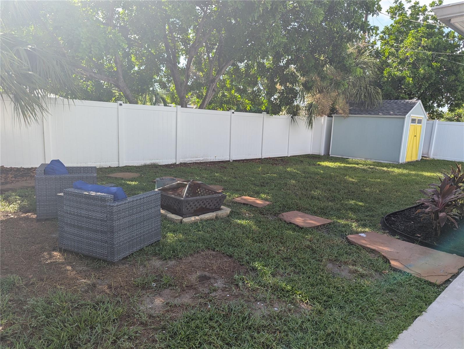 Image 34 of 40 For 9353 110th Street
