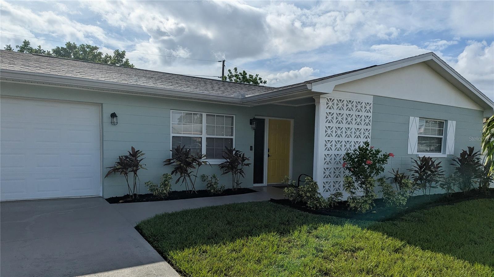 Image 37 of 40 For 9353 110th Street