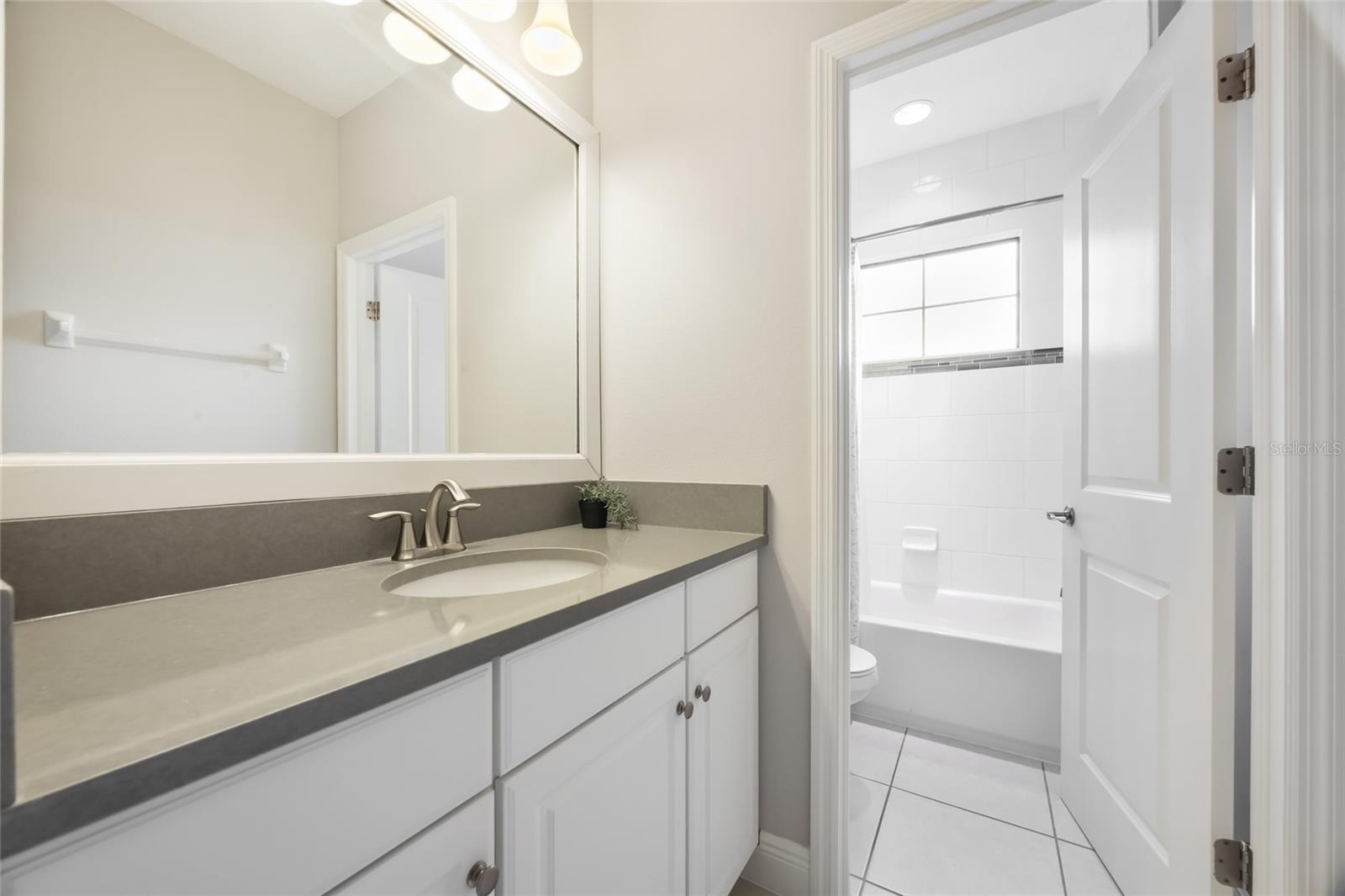Image 23 of 41 For 1029 Sonesta Avenue