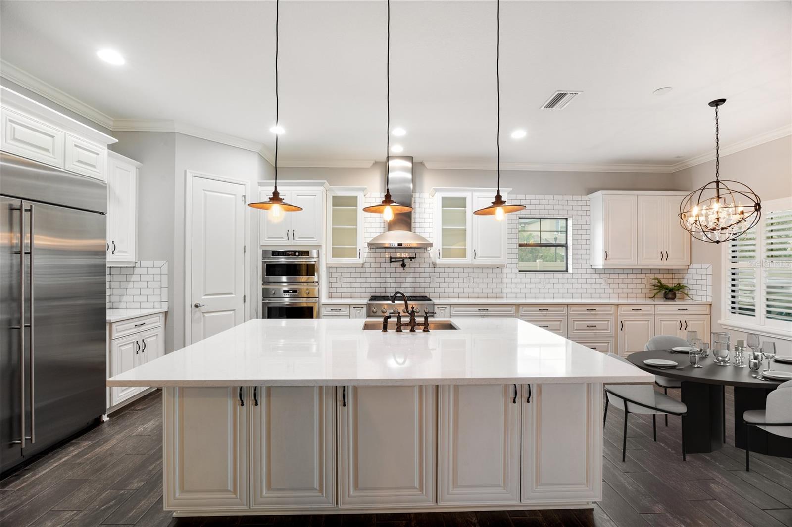 Image 4 of 41 For 1029 Sonesta Avenue