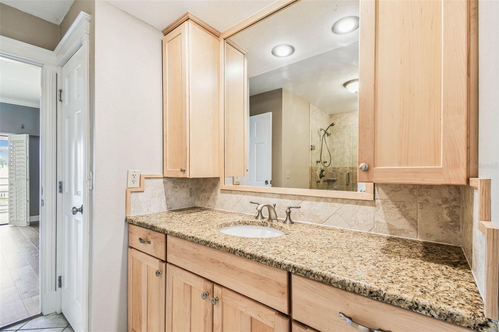 Listing photo id 24 for 363 Pinellas Bayway S 54