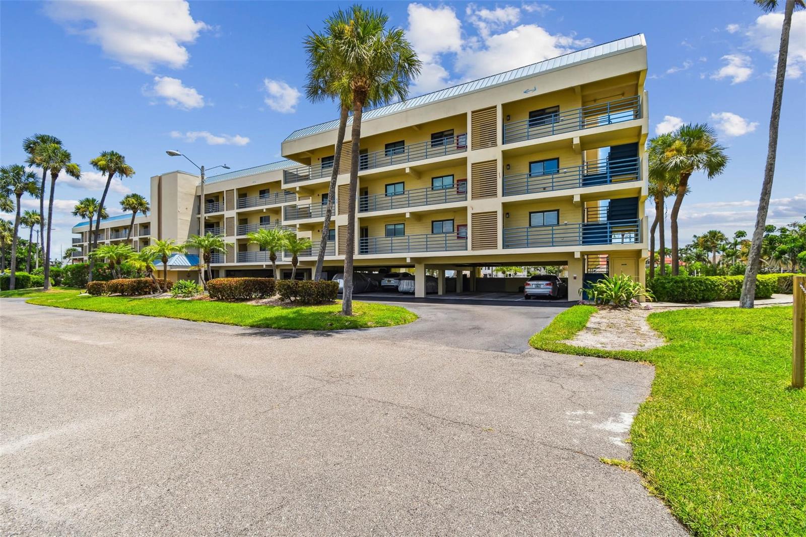 Listing photo id 1 for 363 Pinellas Bayway S 54