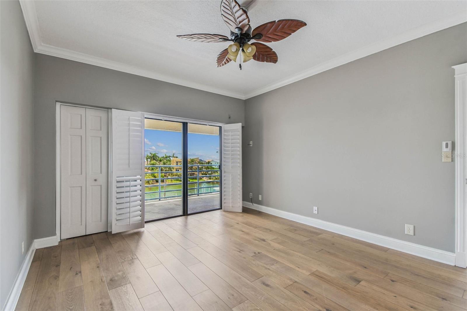 Listing photo id 28 for 363 Pinellas Bayway S 54