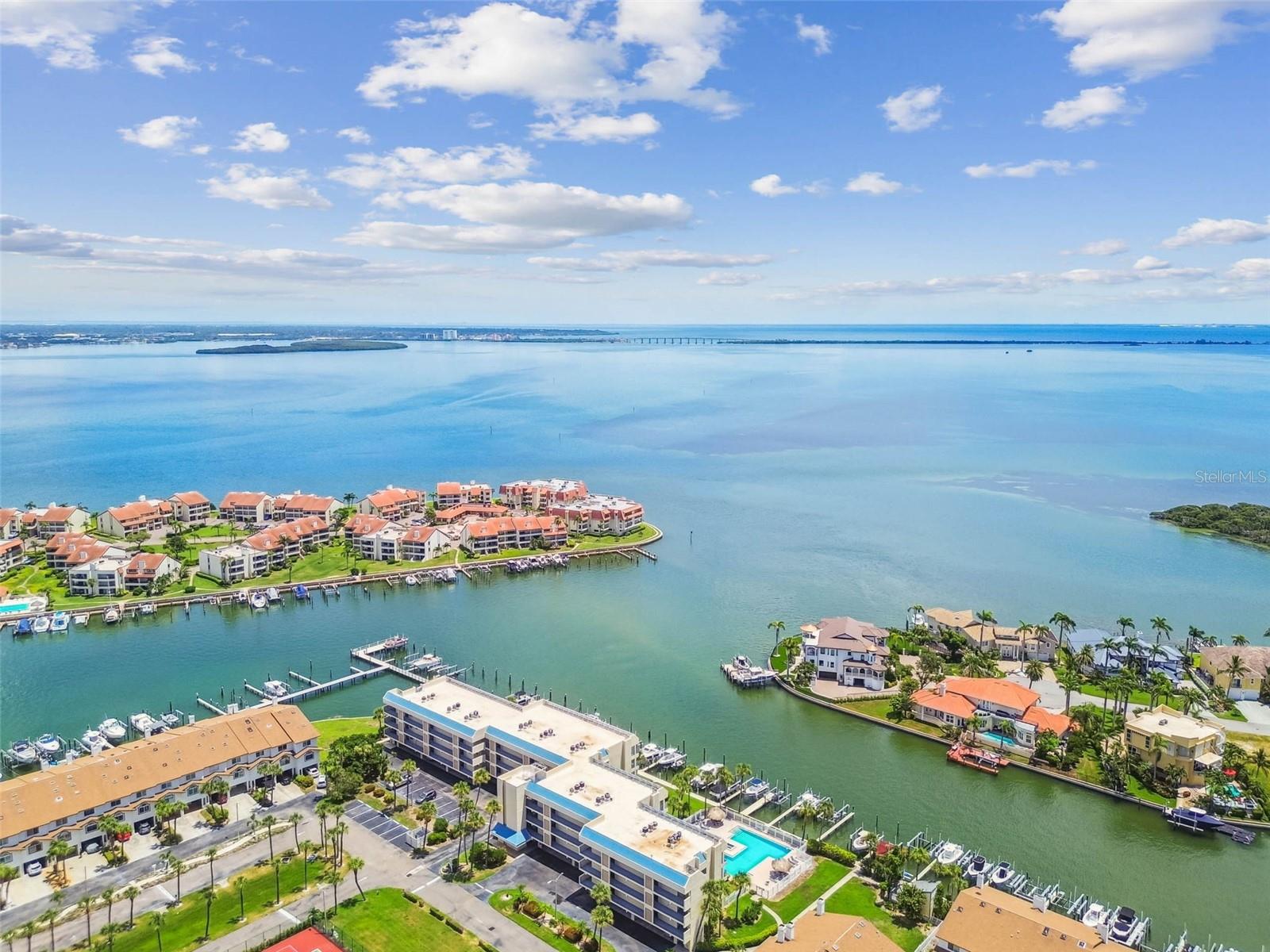 Listing photo id 46 for 363 Pinellas Bayway S 54