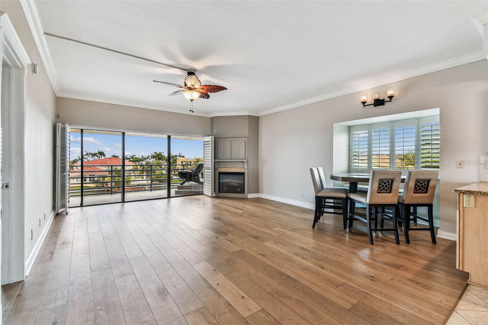 Listing photo id 6 for 363 Pinellas Bayway S 54