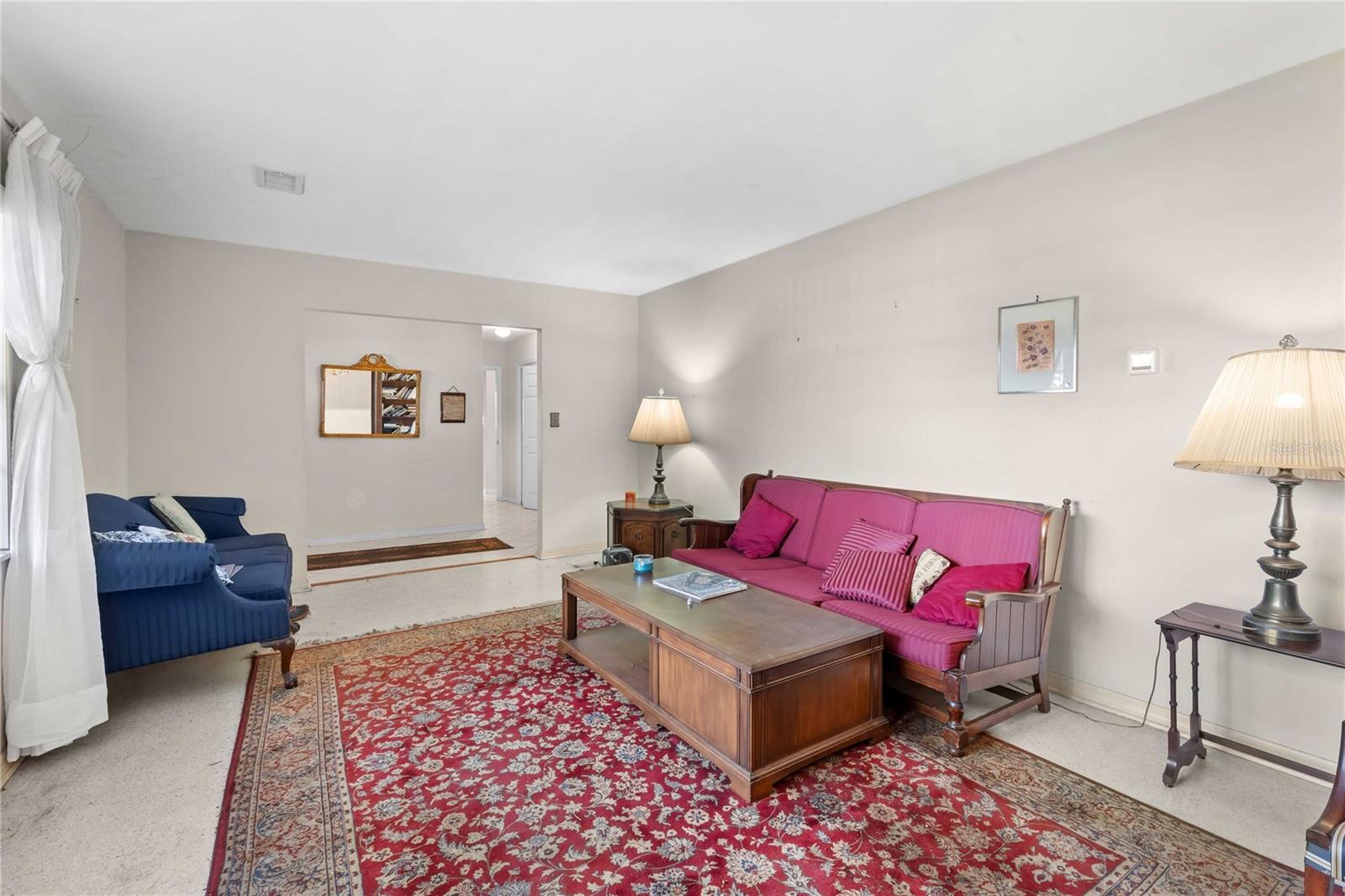 Listing photo id 9 for 603 Jacqueline Drive
