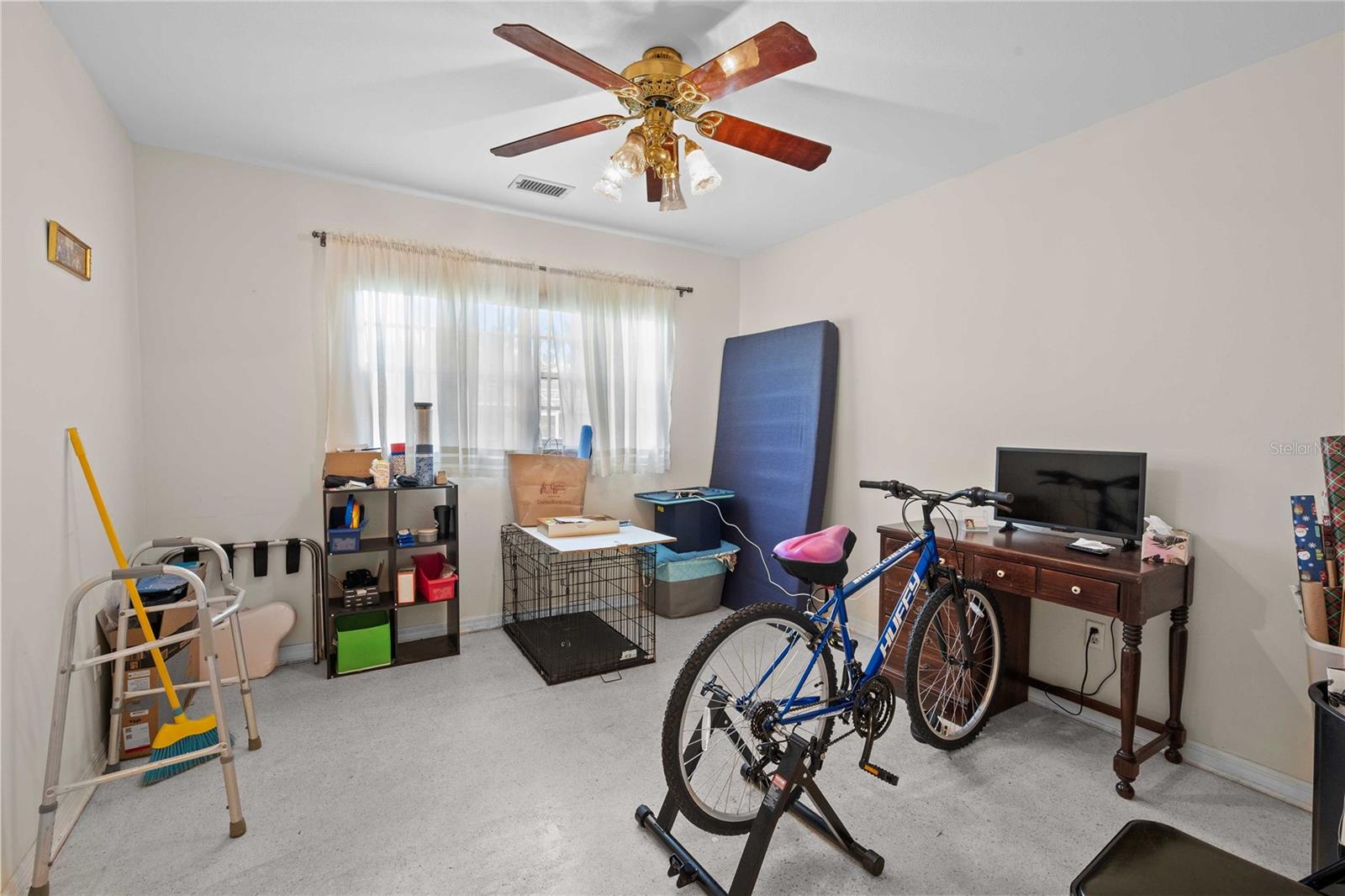Listing photo id 26 for 603 Jacqueline Drive
