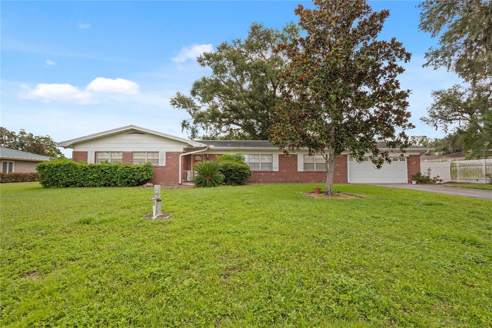 Listing photo id 1 for 603 Jacqueline Drive