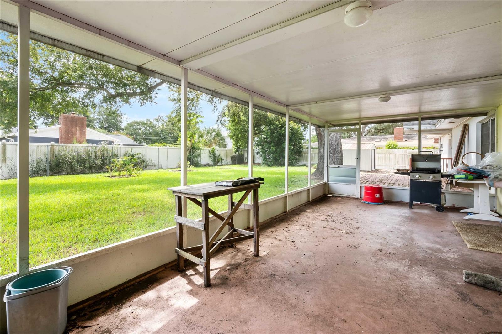 Listing photo id 33 for 603 Jacqueline Drive
