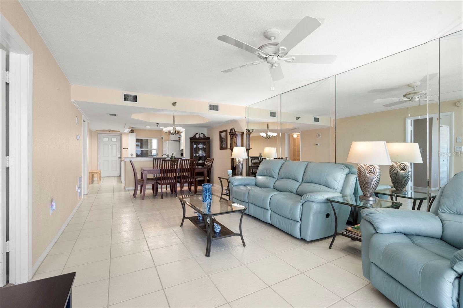 Image 18 of 32 For 2530 Gary Circle 903