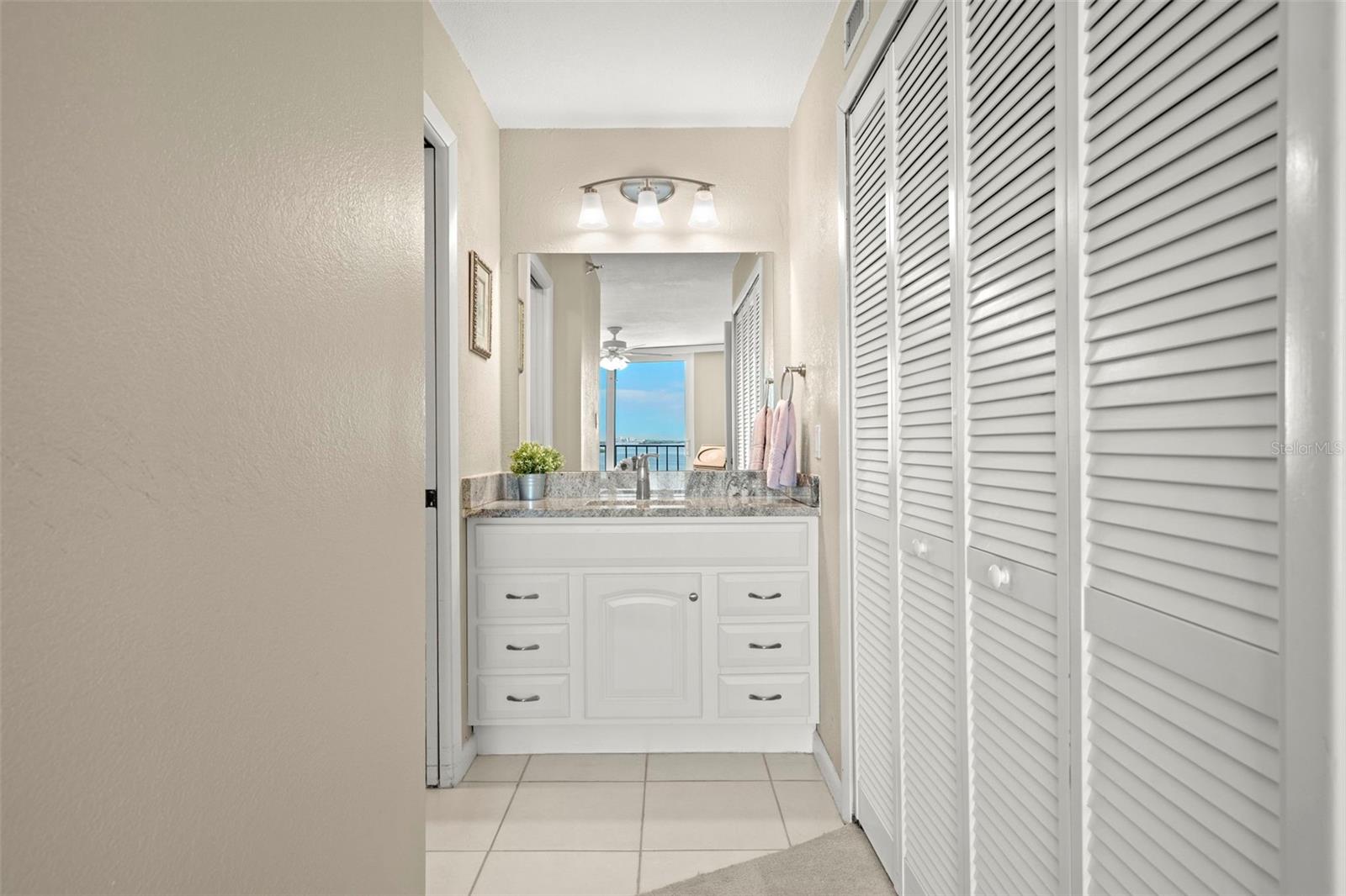 Image 22 of 32 For 2530 Gary Circle 903