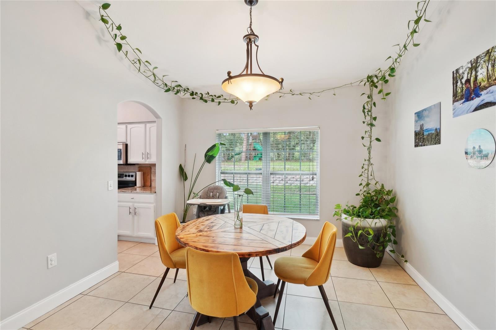 Image 8 of 40 For 11288 Flower Avenue