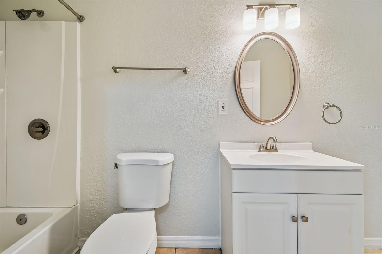 Listing photo id 30 for 13217 Maple Street