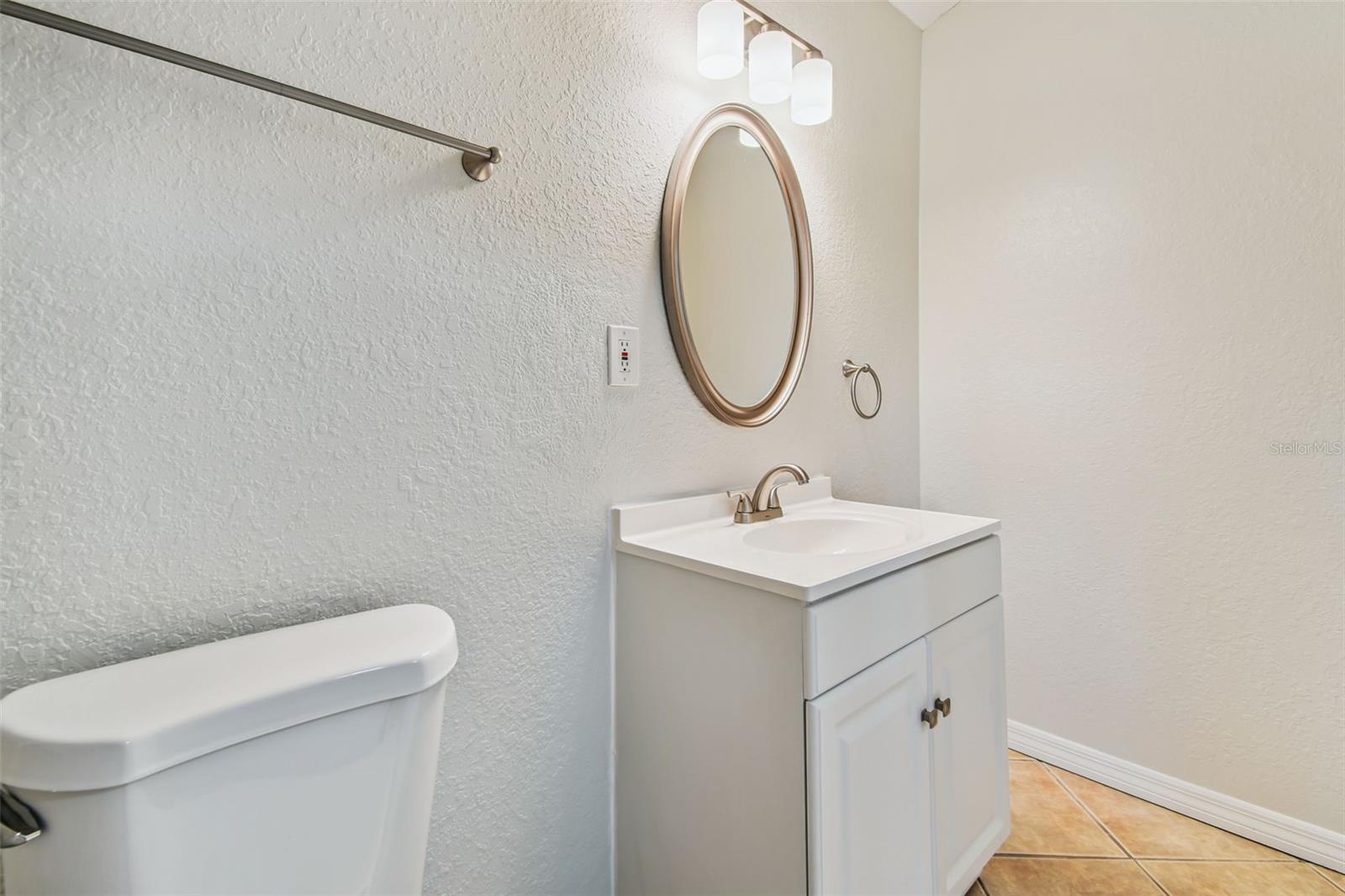 Listing photo id 31 for 13217 Maple Street