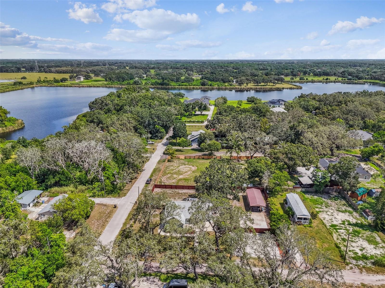 Listing photo id 55 for 13217 Maple Street