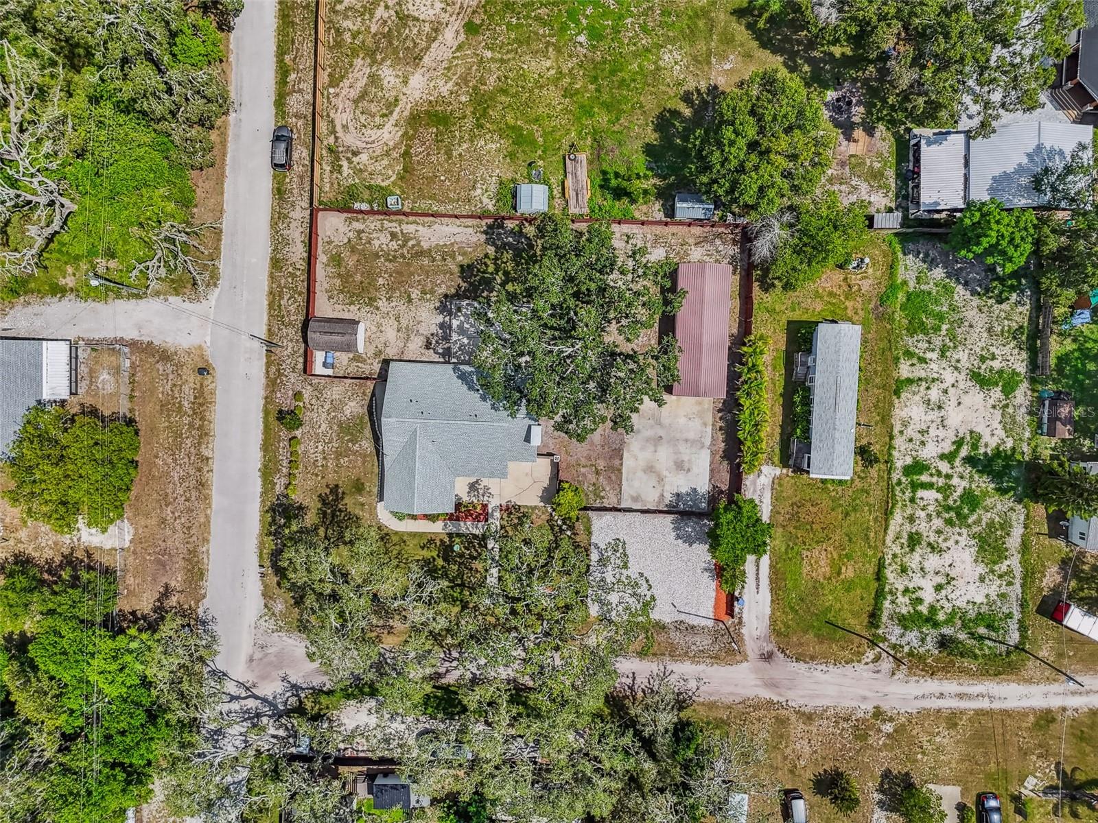Listing photo id 58 for 13217 Maple Street