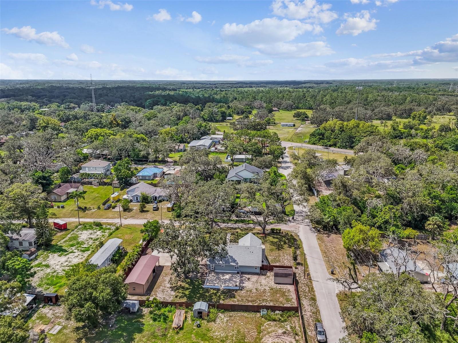 Listing photo id 61 for 13217 Maple Street