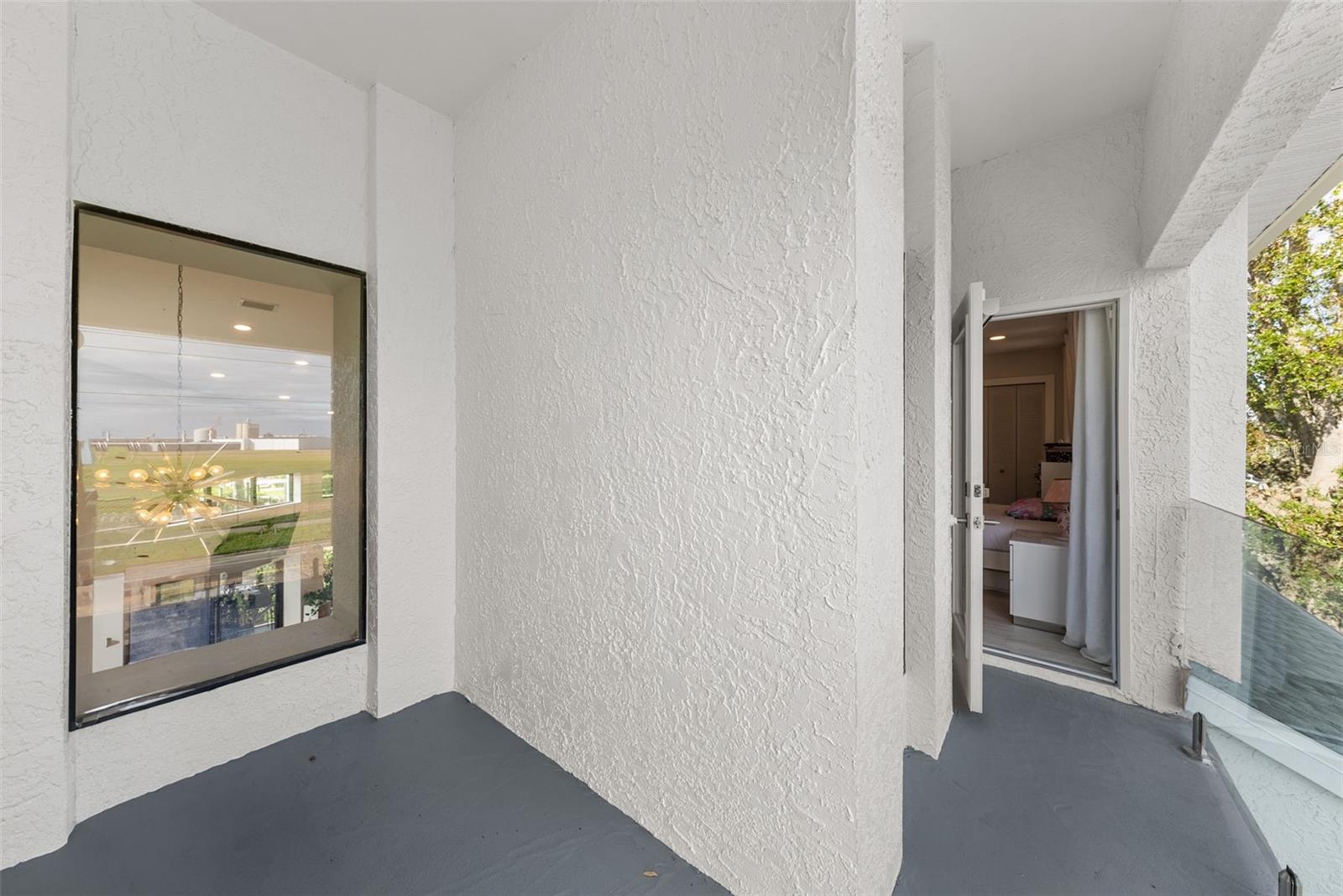 Image 36 of 55 For 746 Davis Boulevard