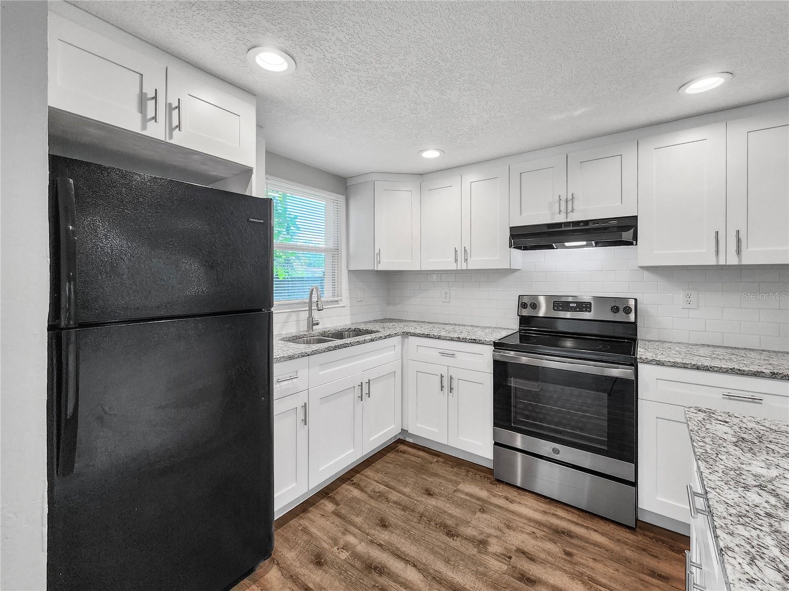 Image 5 of 19 For 5741 65th Terrace N
