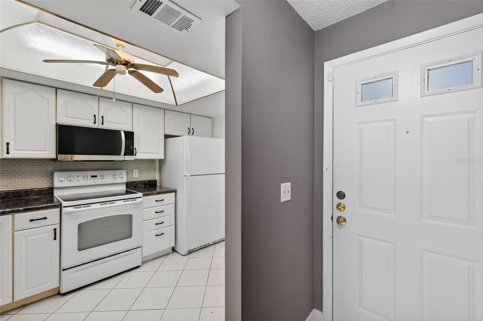 Image 13 of 67 For 39650 Us Highway 19 N 584