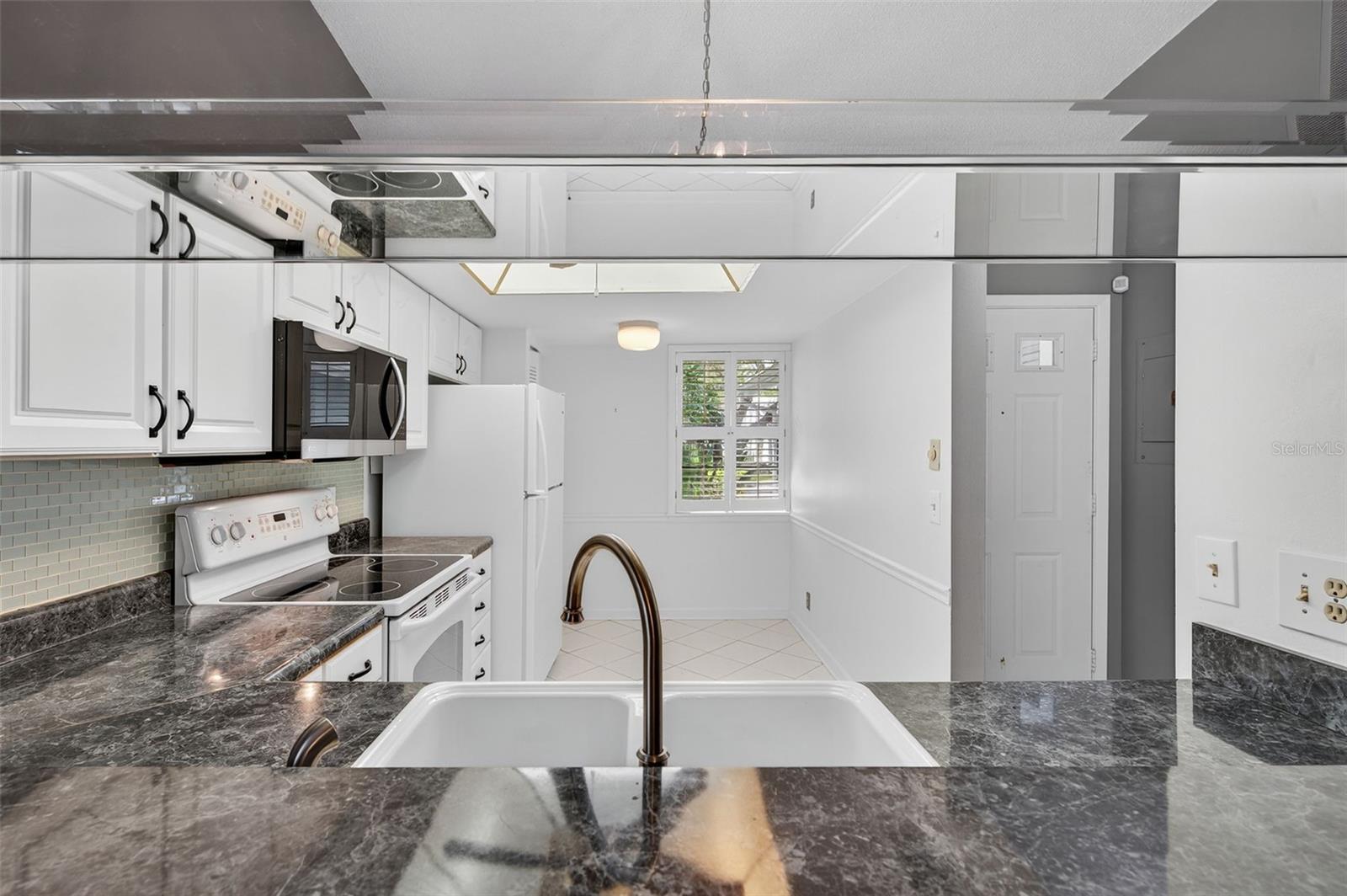 Image 15 of 67 For 39650 Us Highway 19 N 584