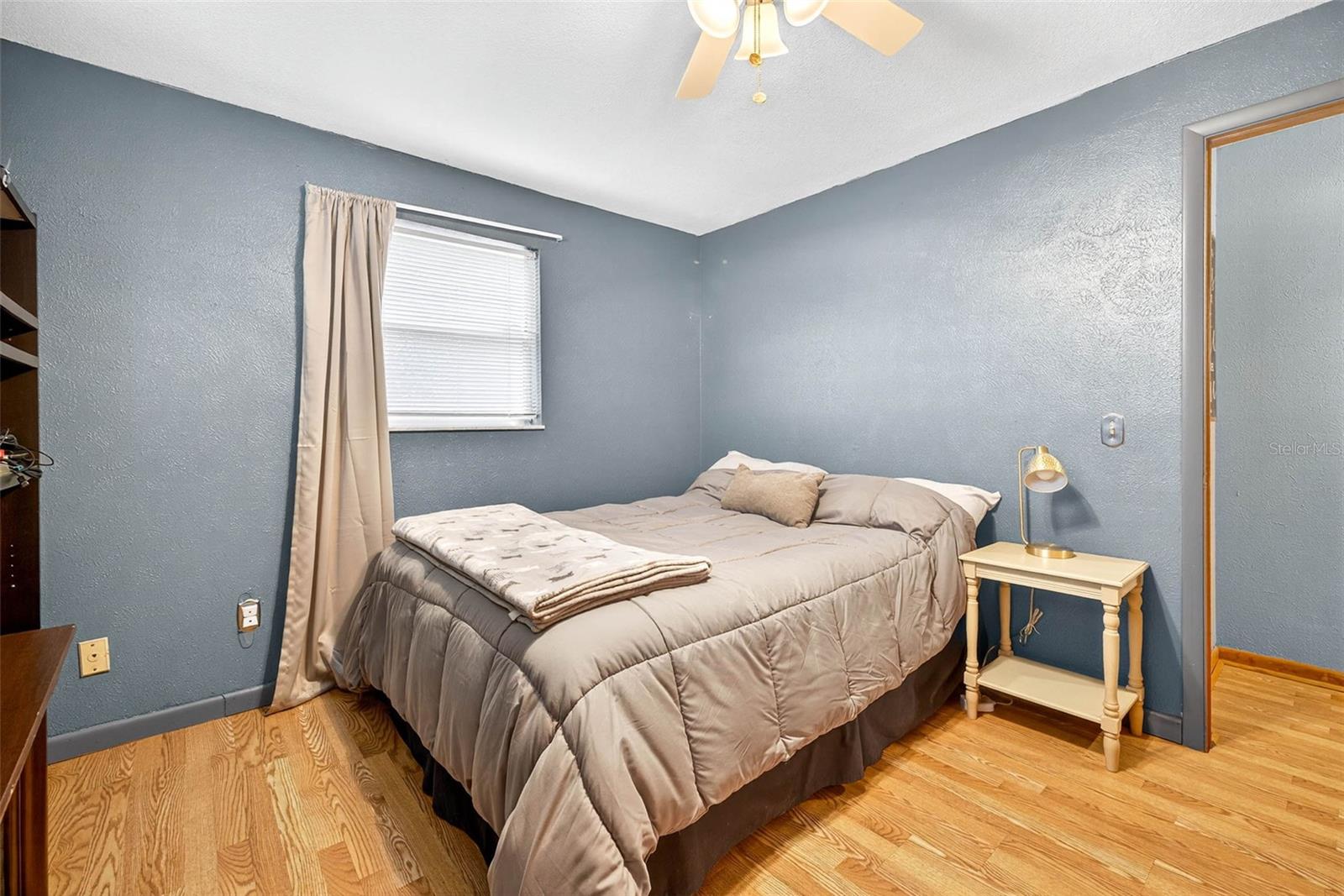 Image 18 of 41 For 5943 Cypress Street