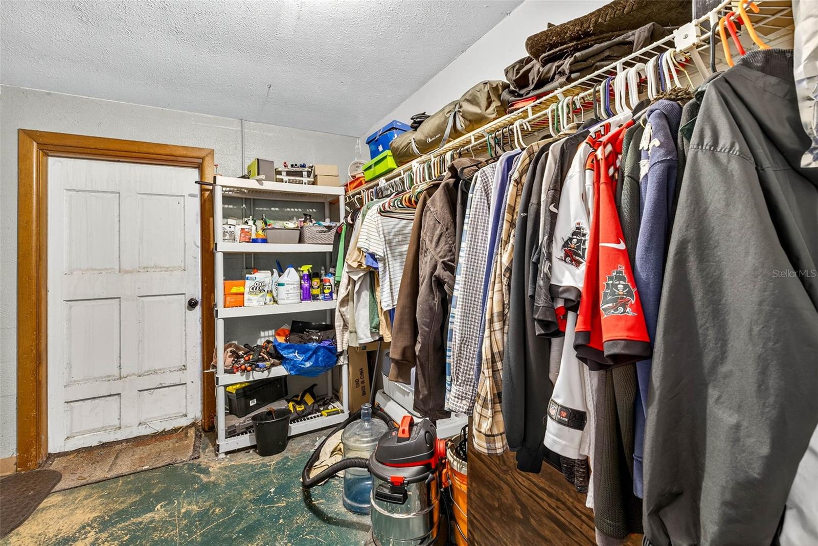 Image 27 of 41 For 5943 Cypress Street