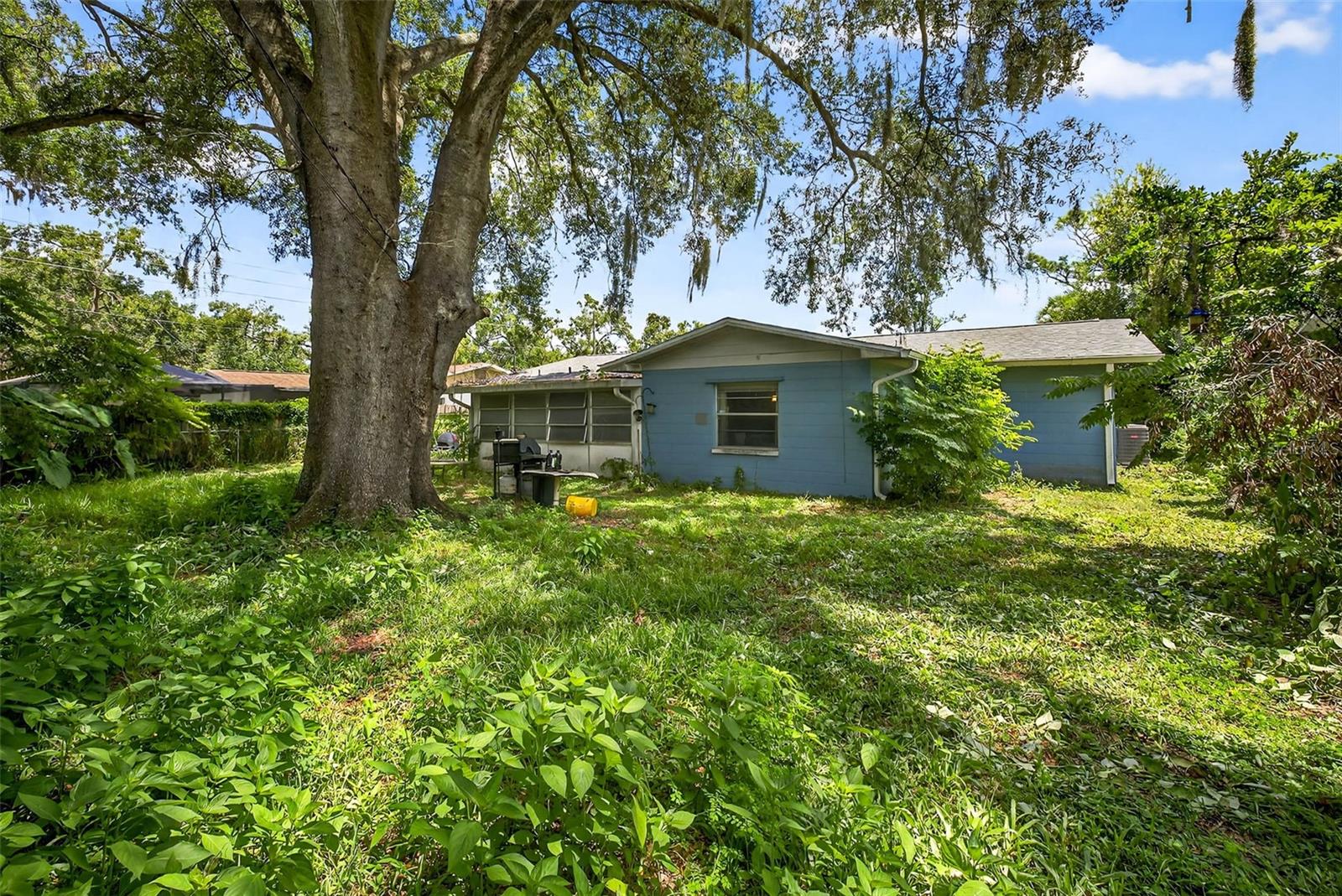 Image 32 of 41 For 5943 Cypress Street