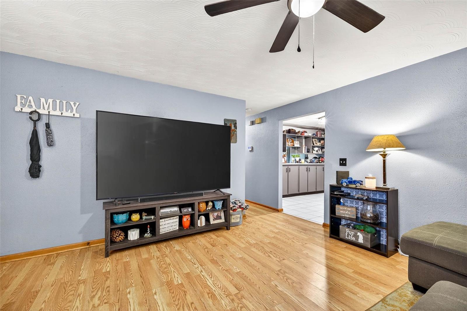 Image 6 of 41 For 5943 Cypress Street
