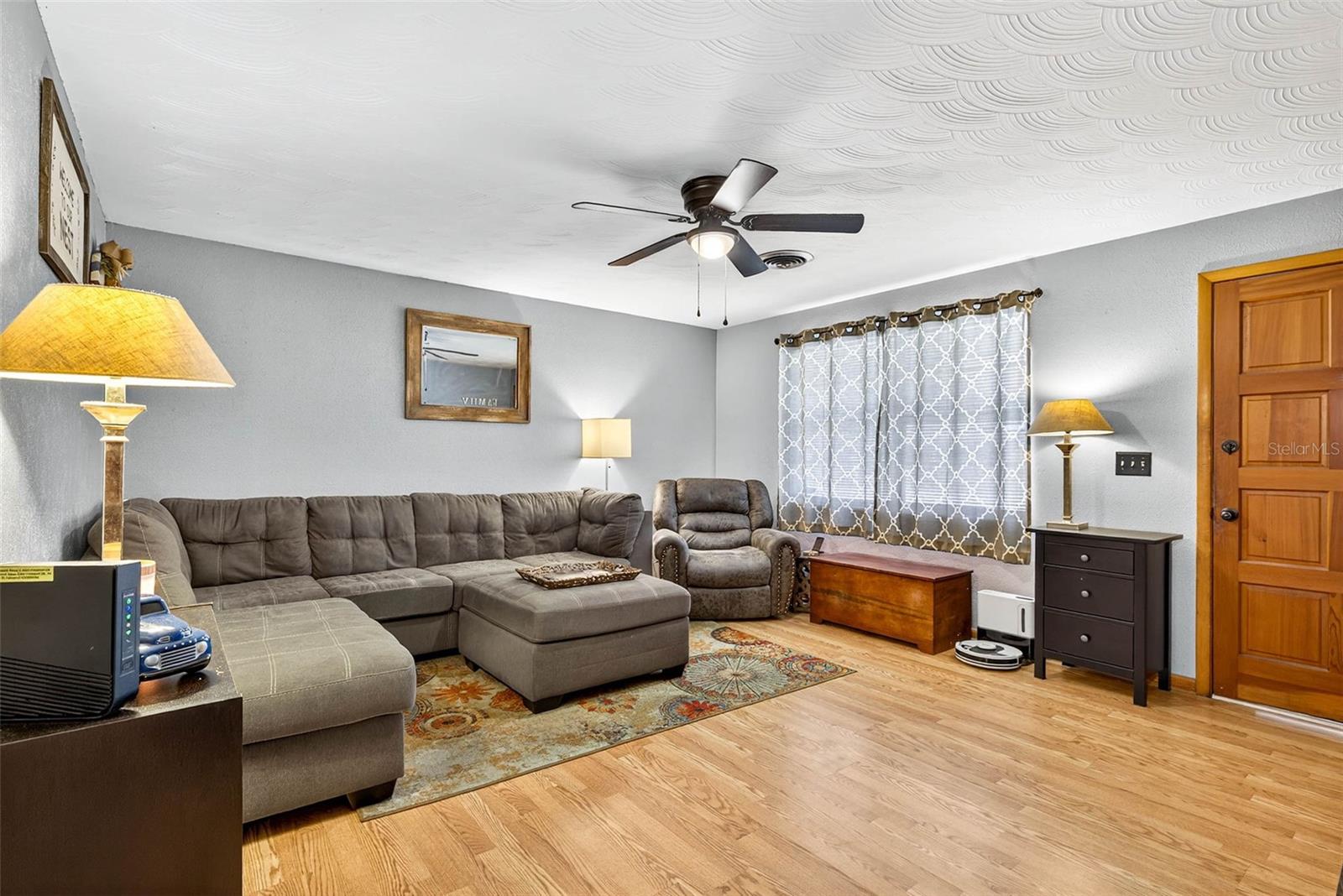 Image 7 of 41 For 5943 Cypress Street