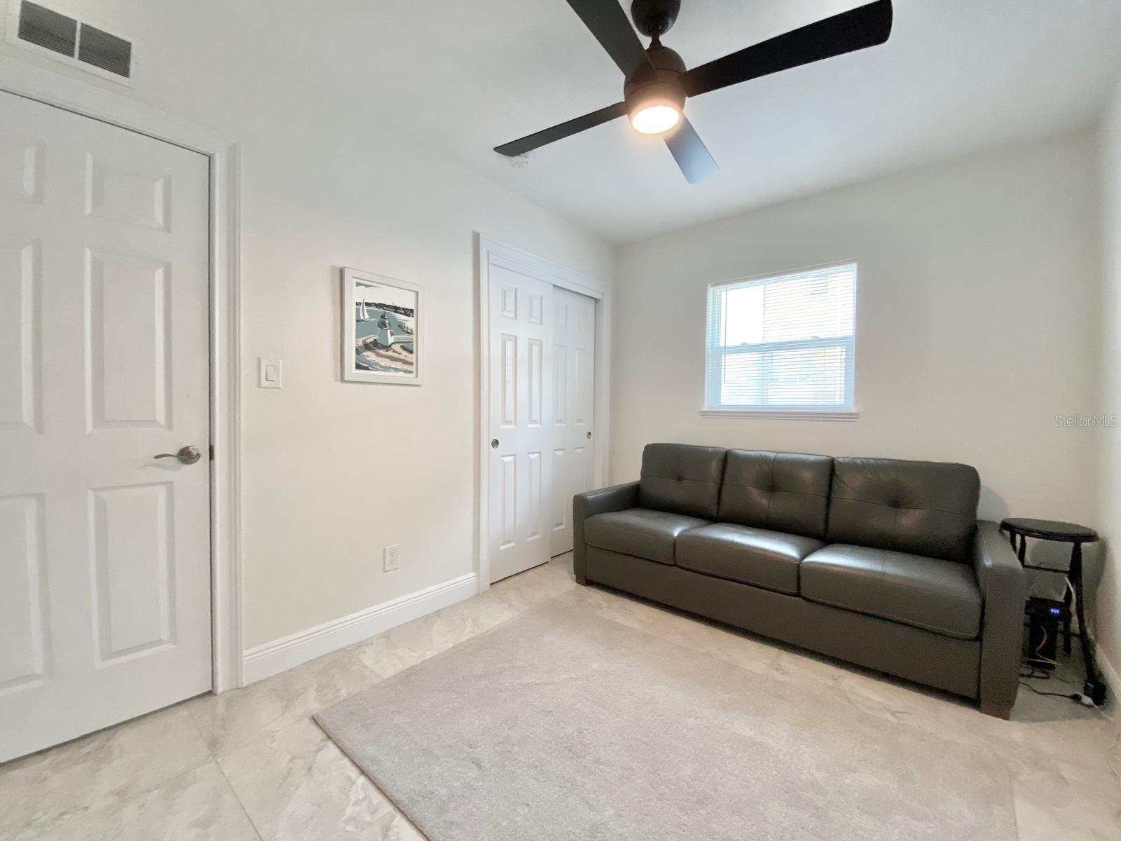 Image 13 of 16 For 418 Park Avenue