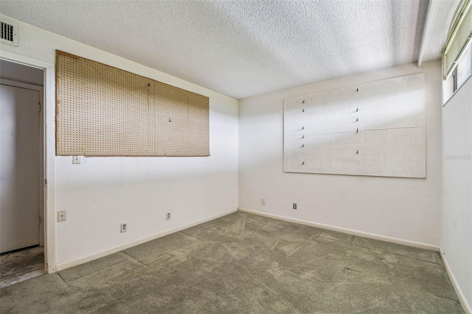 Image 24 of 91 For 2621 Cove Cay Drive 703