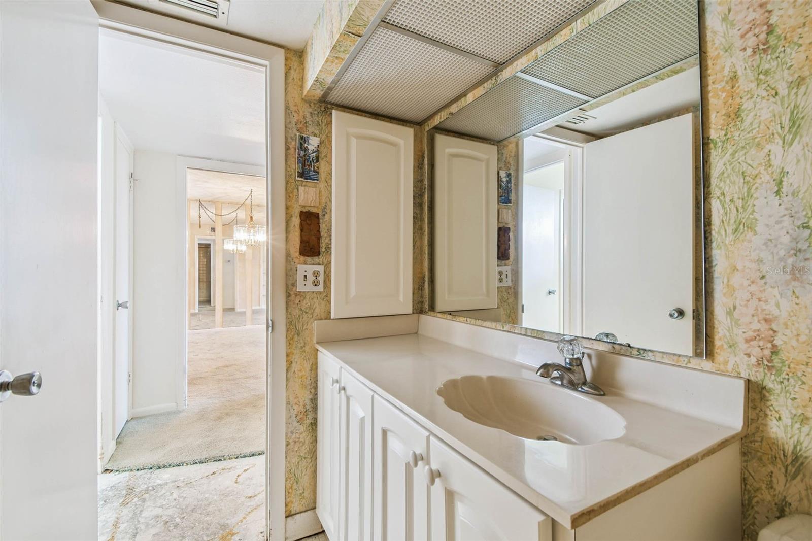 Image 29 of 91 For 2621 Cove Cay Drive 703
