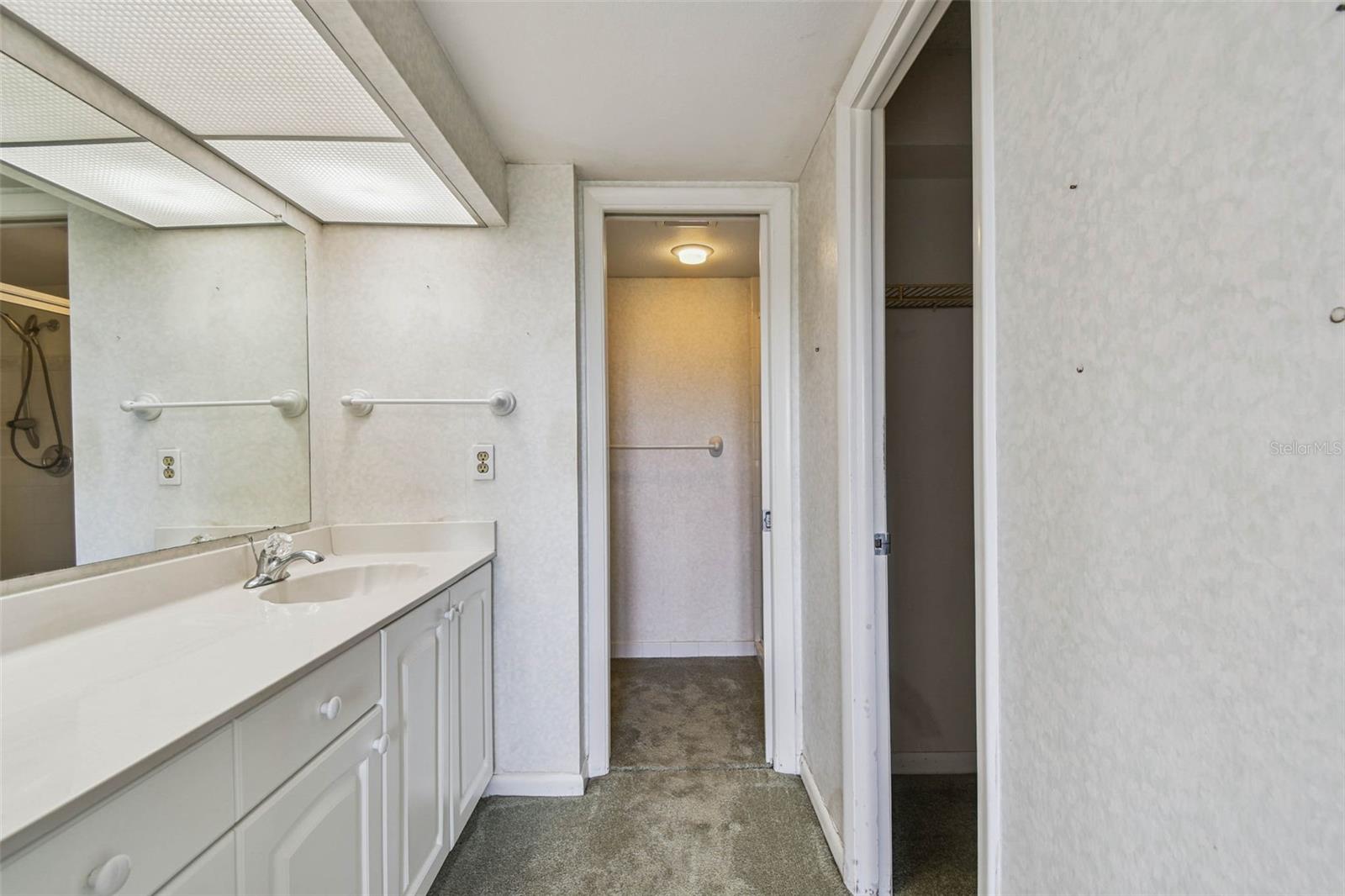 Image 35 of 91 For 2621 Cove Cay Drive 703