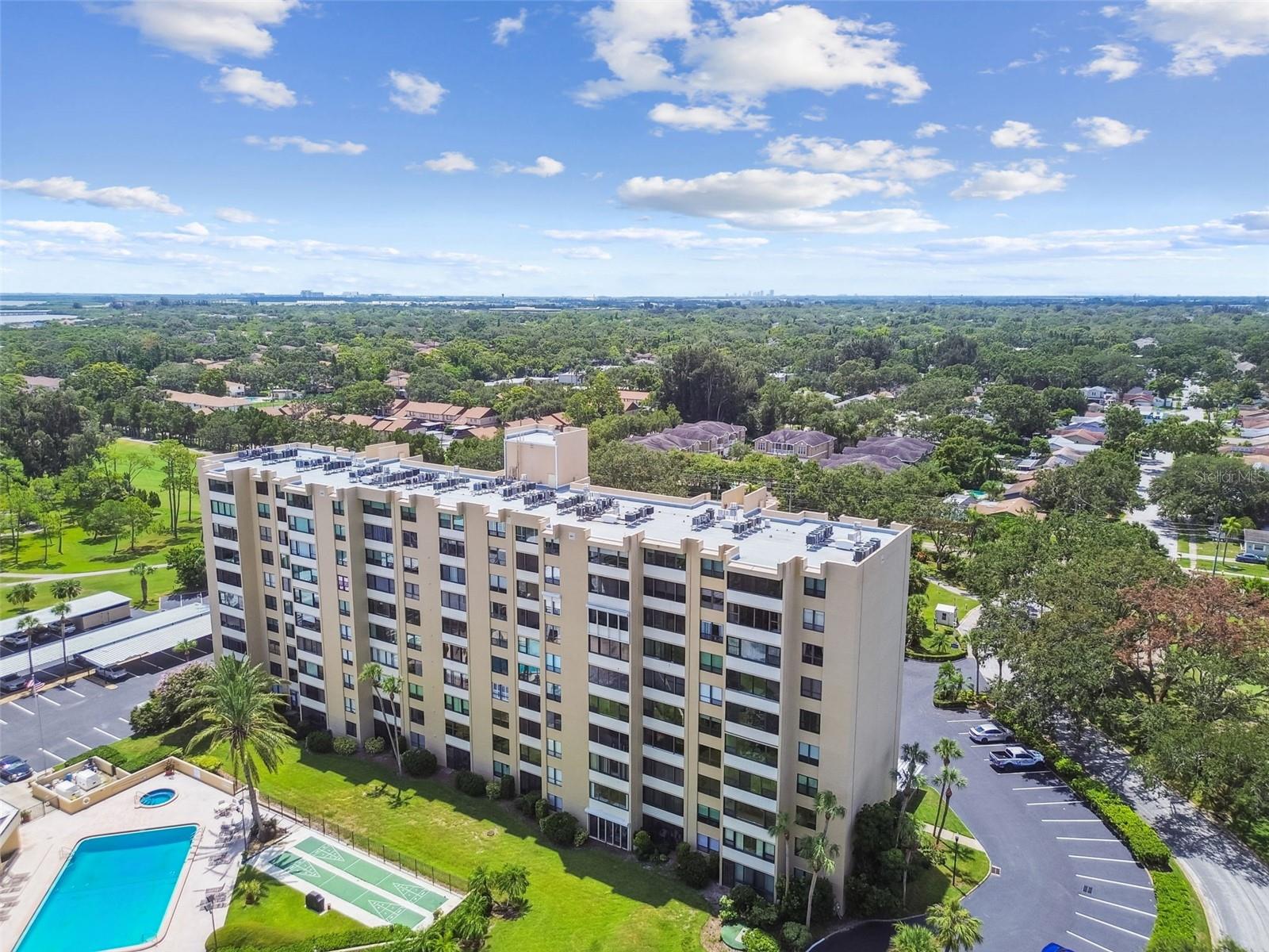 Image 49 of 91 For 2621 Cove Cay Drive 703