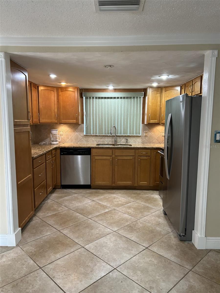 Image 6 of 25 For 7114 Parrot Drive