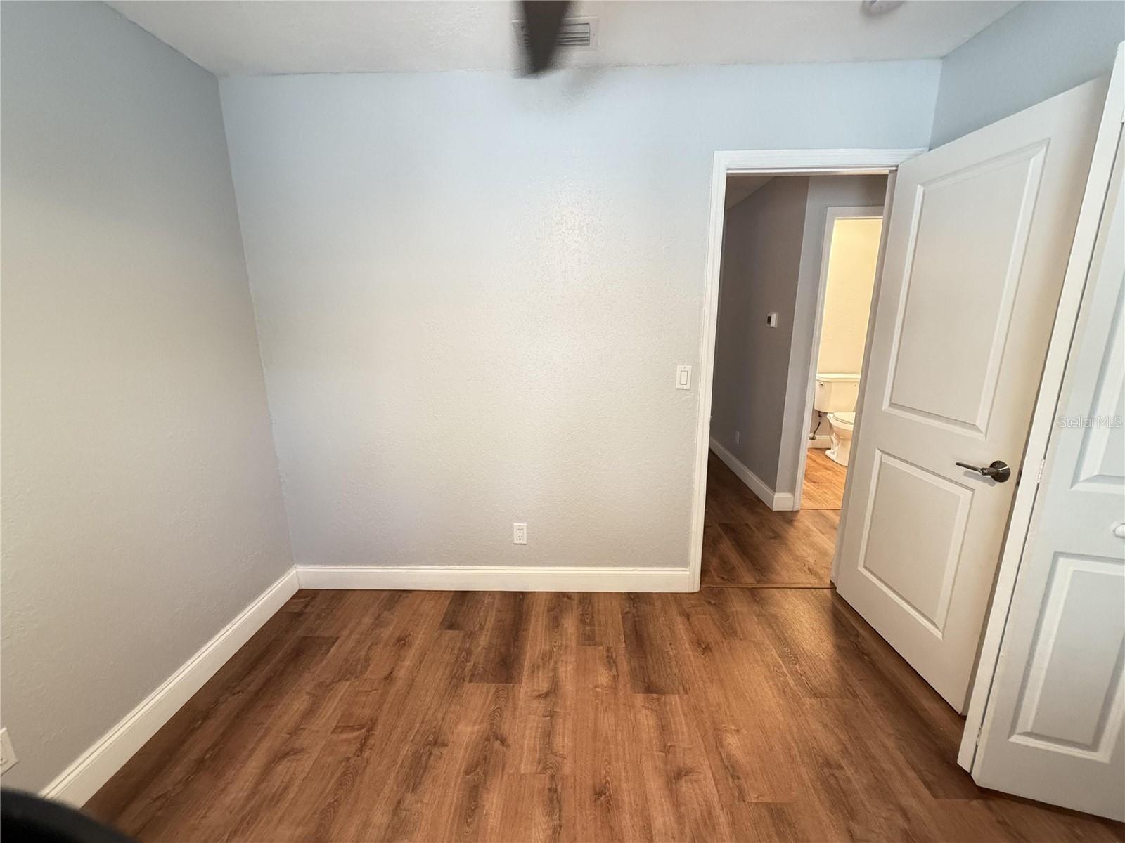 Image 12 of 26 For 2809 Marconi Street B