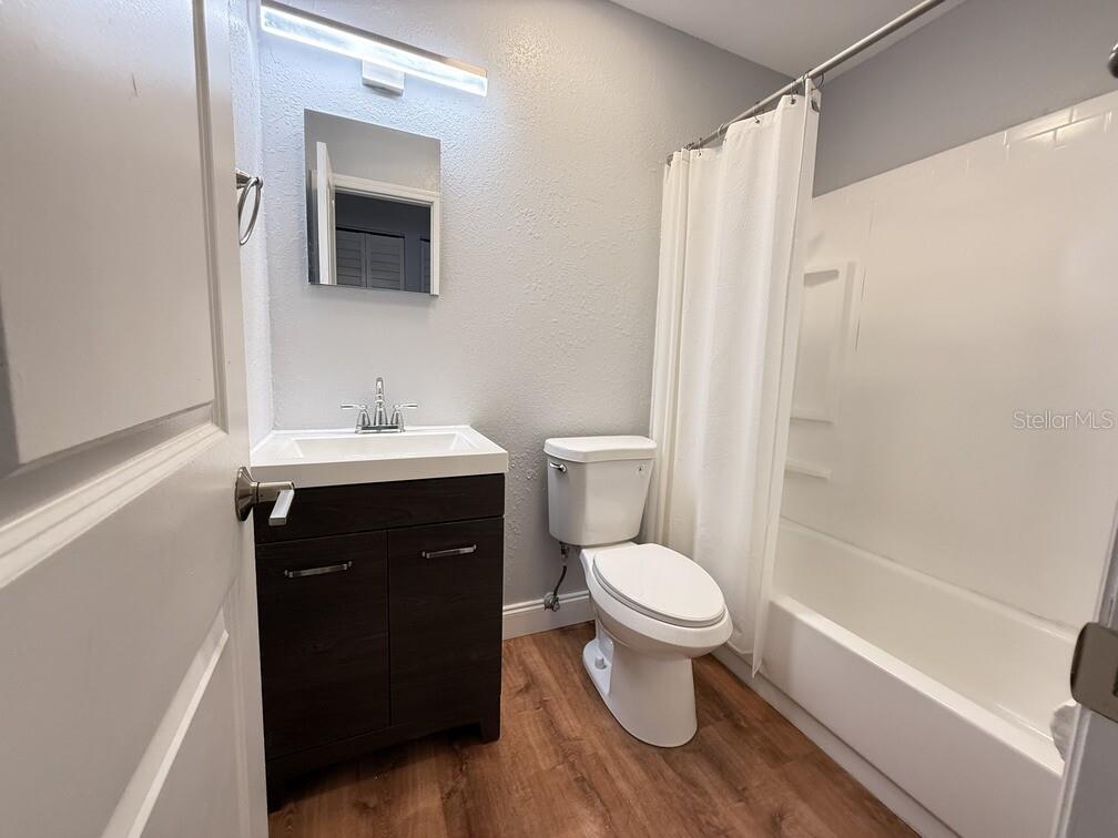 Image 14 of 26 For 2809 Marconi Street B