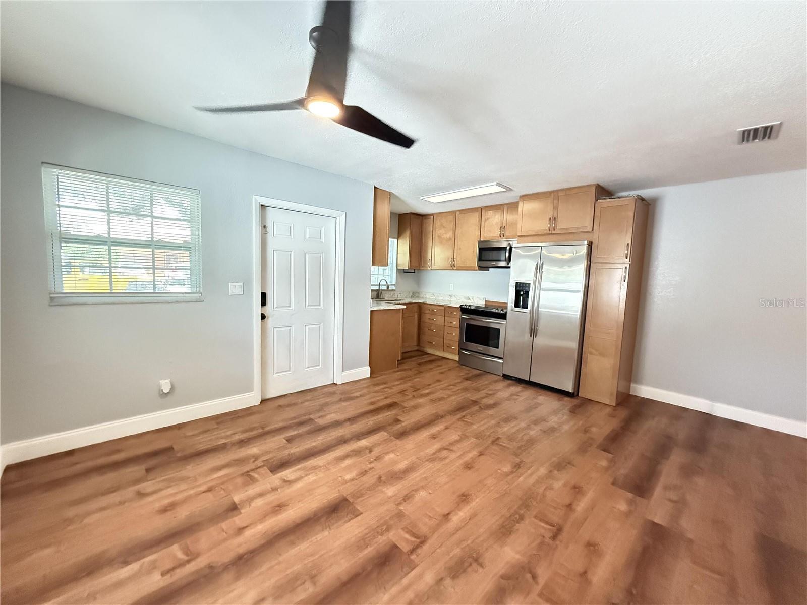 Image 3 of 26 For 2809 Marconi Street B