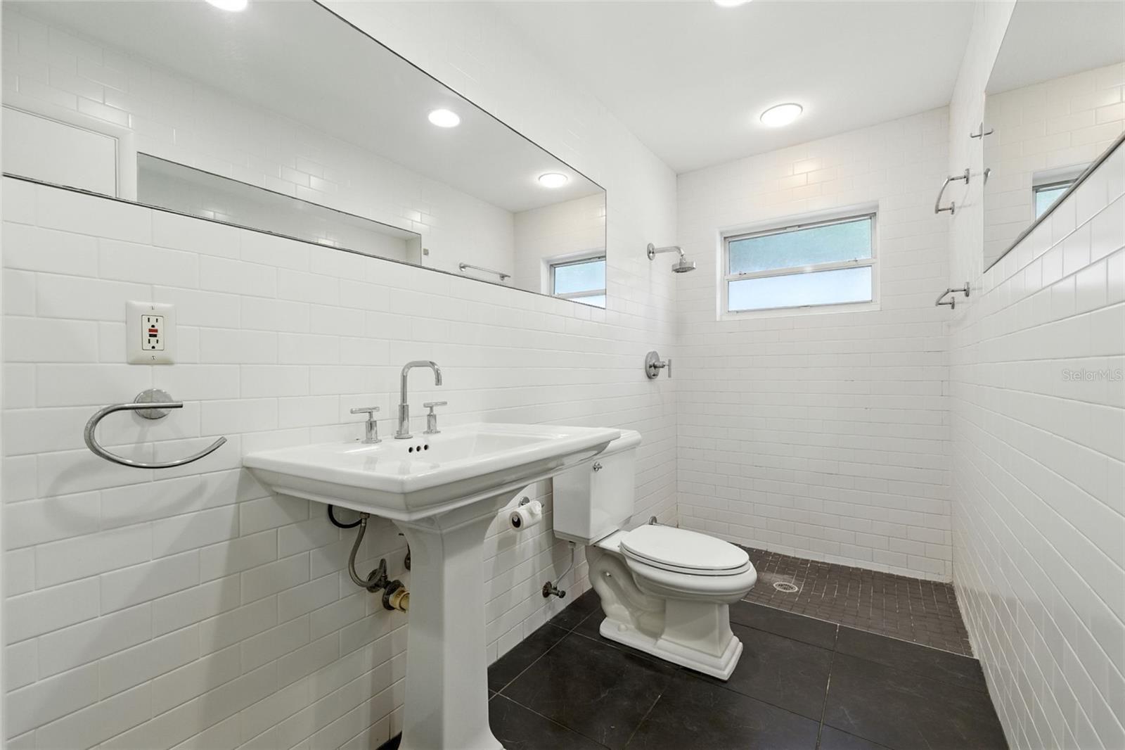 Image 14 of 25 For 1875 Harmony Drive